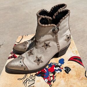 Women's Star-Embellished Ankle Boots